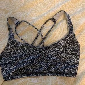 Lululemon free to be sports bra